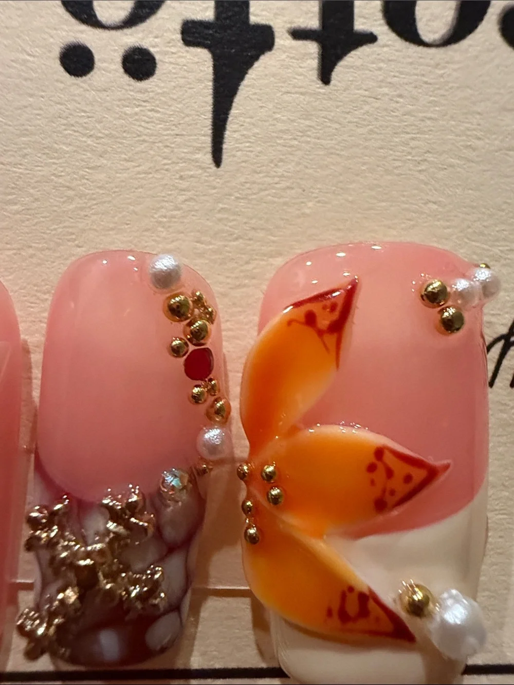 Handmade acrylic Pink Floral Gem Press-On Nails